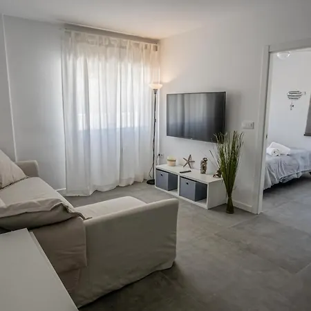 Mistral By Mintaka Homes Apartament